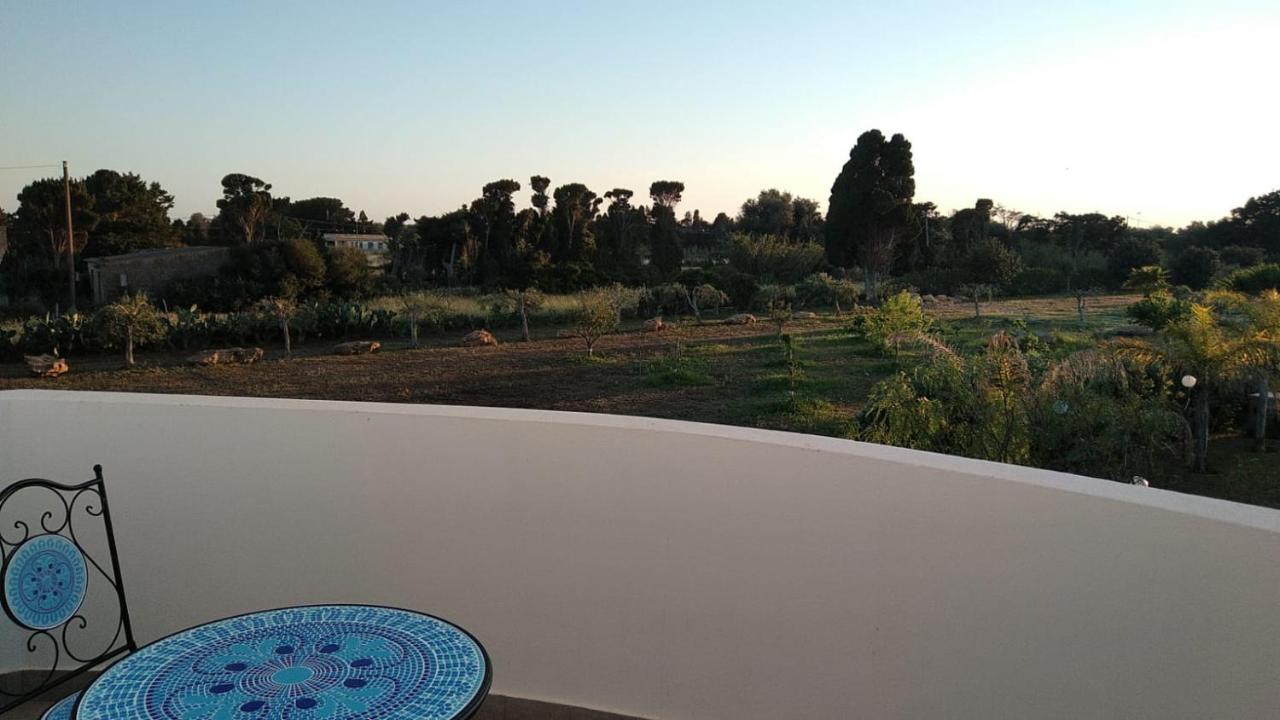 Casa Arianna In Val Di Noto Villa Calabernardo Luaran gambar