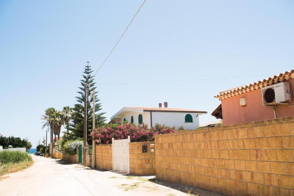 Casa Arianna In Val Di Noto Villa Calabernardo Luaran gambar